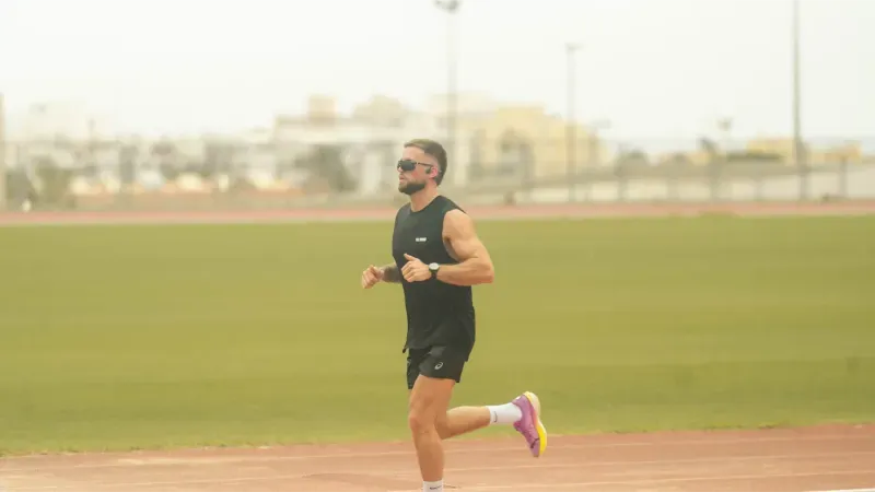 Coureur sur route.